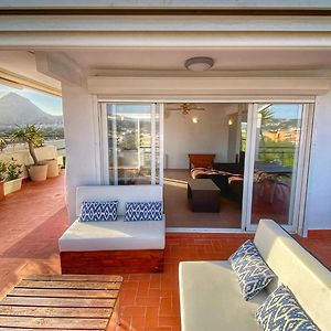Spectacular Penthouse 100M From Beach
